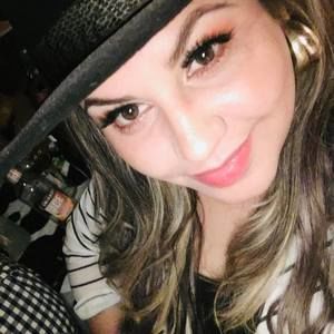 Meet your Posher, Gabriela